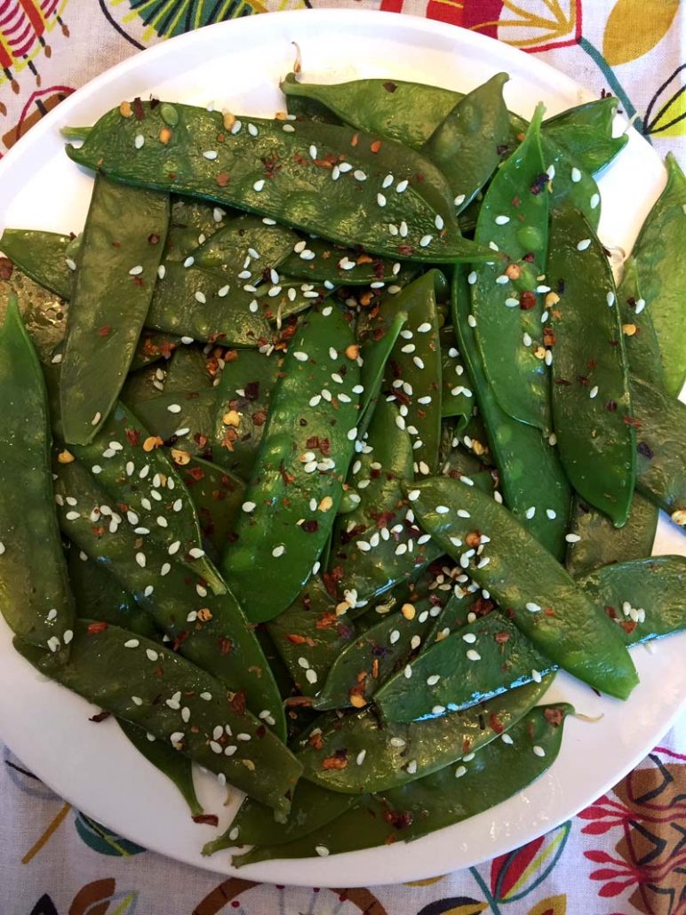 Spicy Garlic Sesame Sauteed Snow Peas