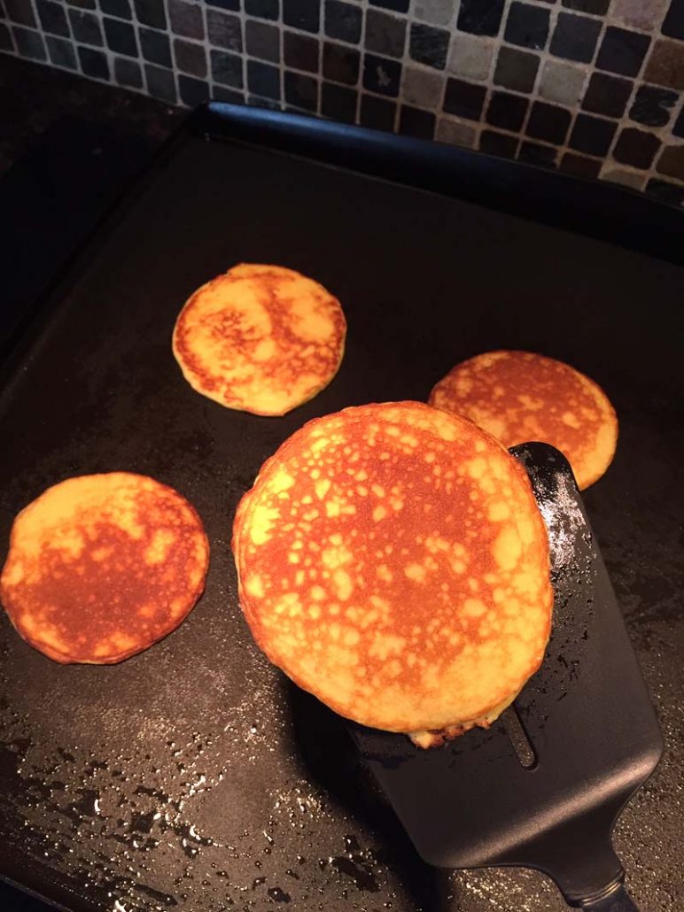 how to make coconut flour pancakes