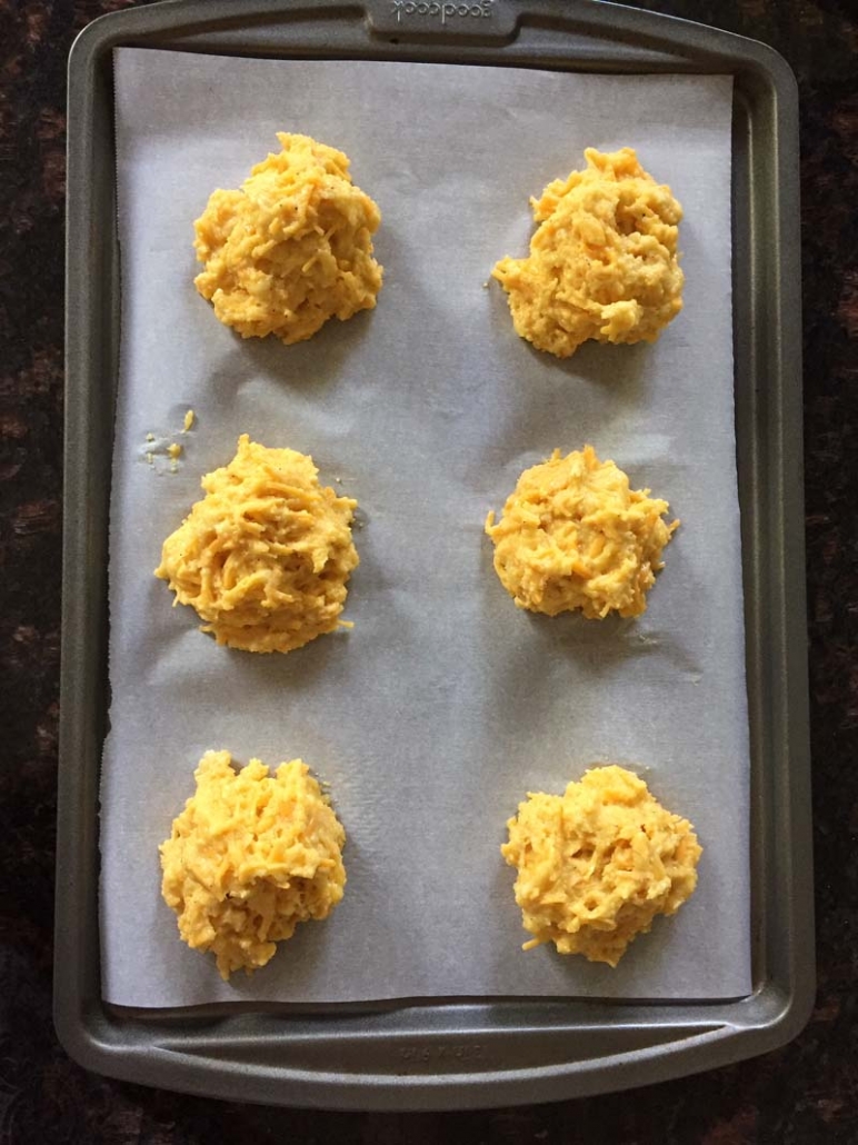 how to make keto cheddar biscuits