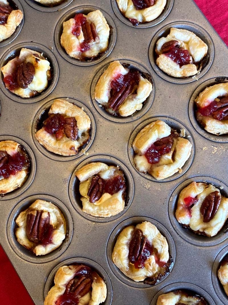 thanksgiving puff pastry appetizer bites