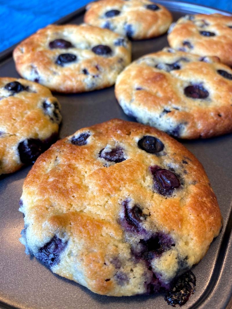 low carb blueberry muffins with almond flour