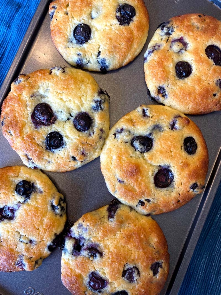 almond flour blueberry muffins 