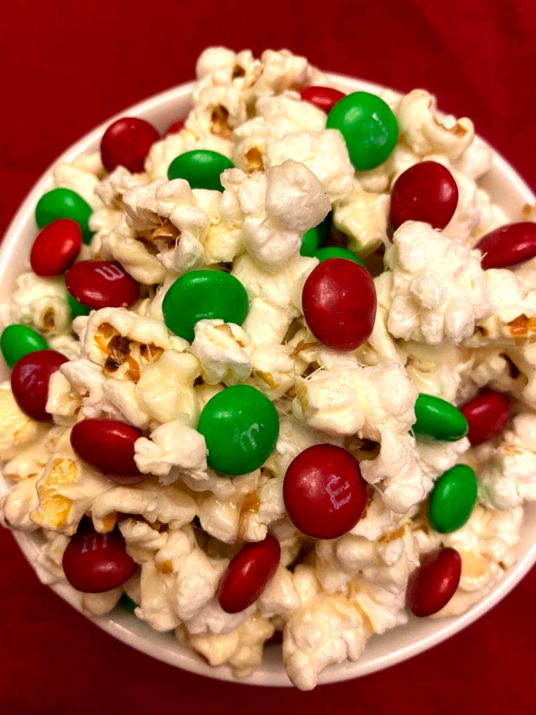 christmas popcorn recipe with m&ms and melted marshmallows