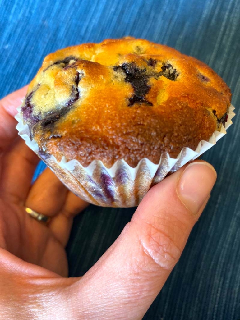easy keto blueberry muffins