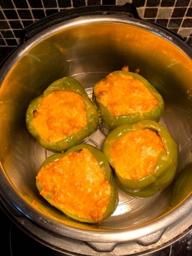 Instant Pot Keto Stuffed Peppers