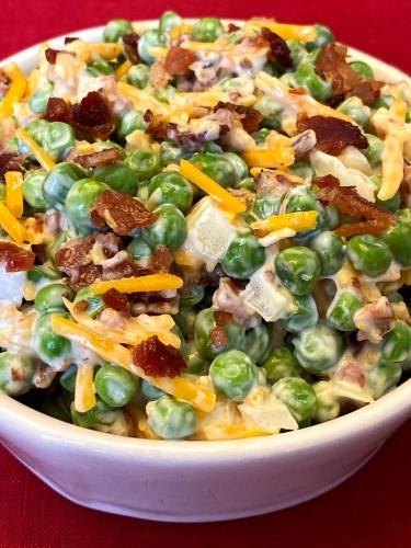 green pea salad with bacon