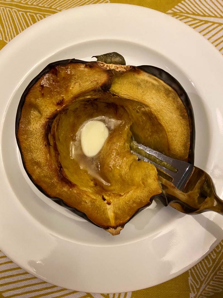 baked acorn squash halves