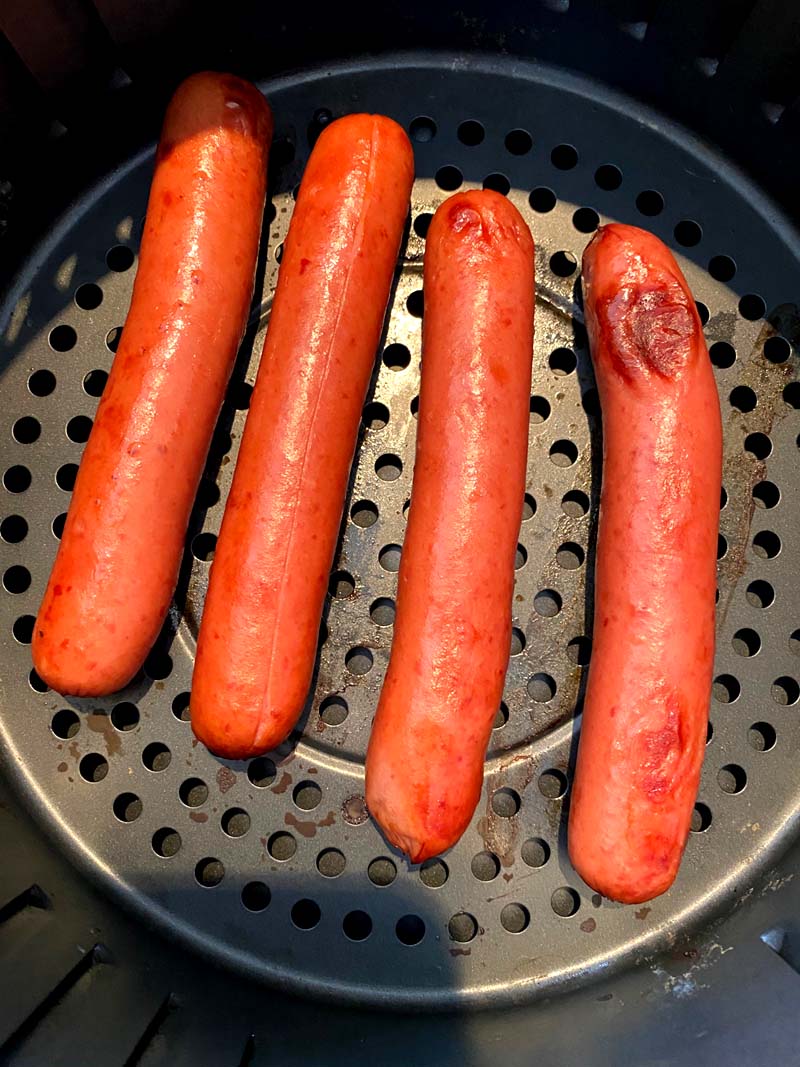 Cooked hot dogs in the air fryer