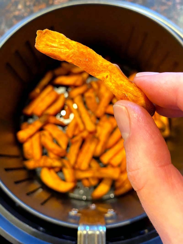 sweet potato fries cooked in the air fryer