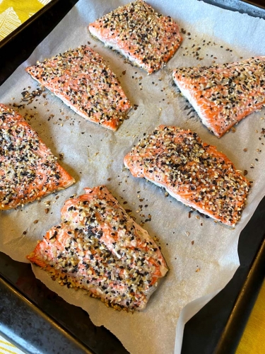 salmon with everything bagel seasoning