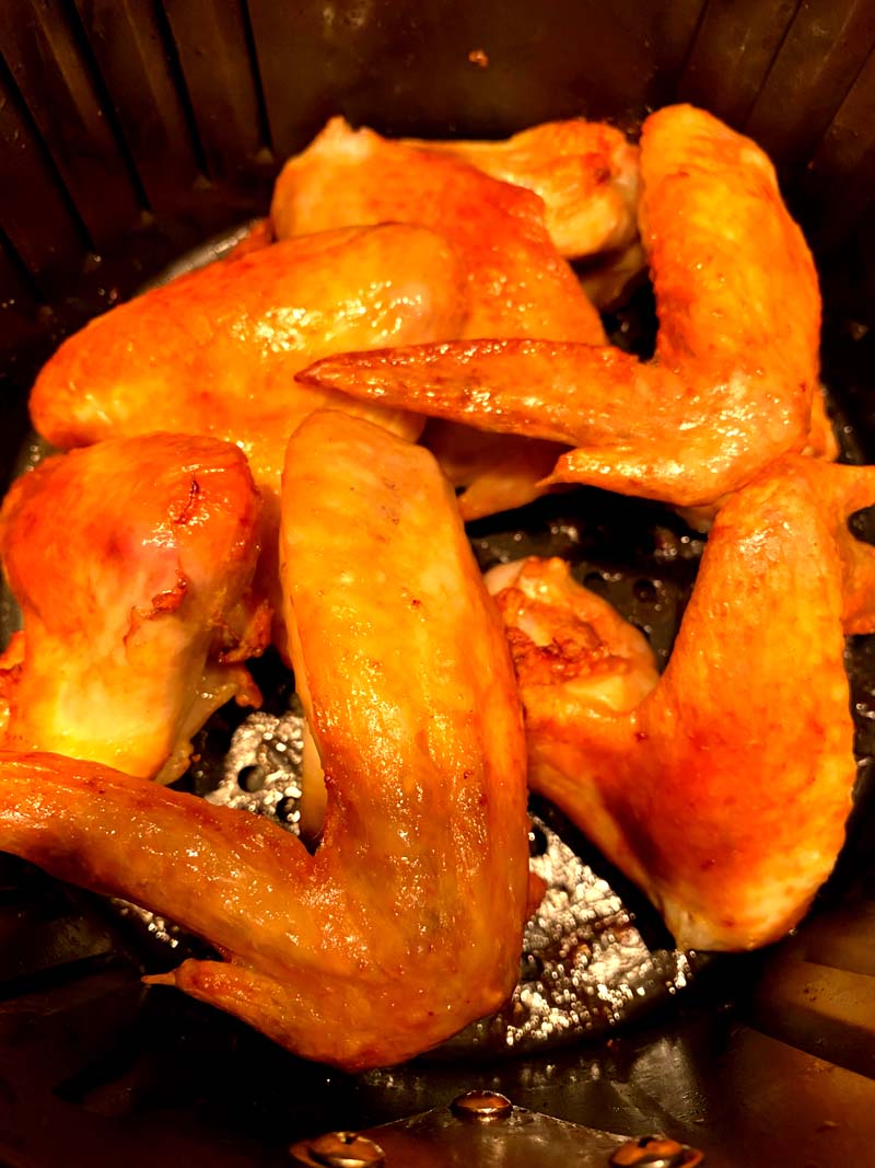 Cooked wings in the air fryer