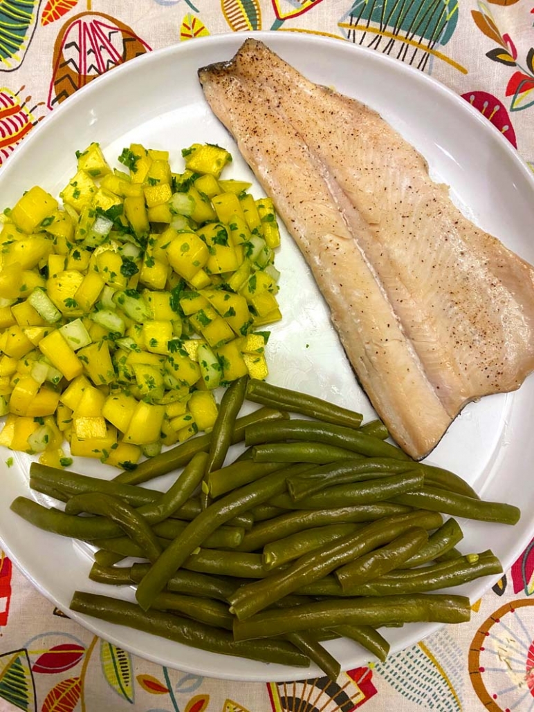oven baked rainbow trout with mango salsa and steamed green beans