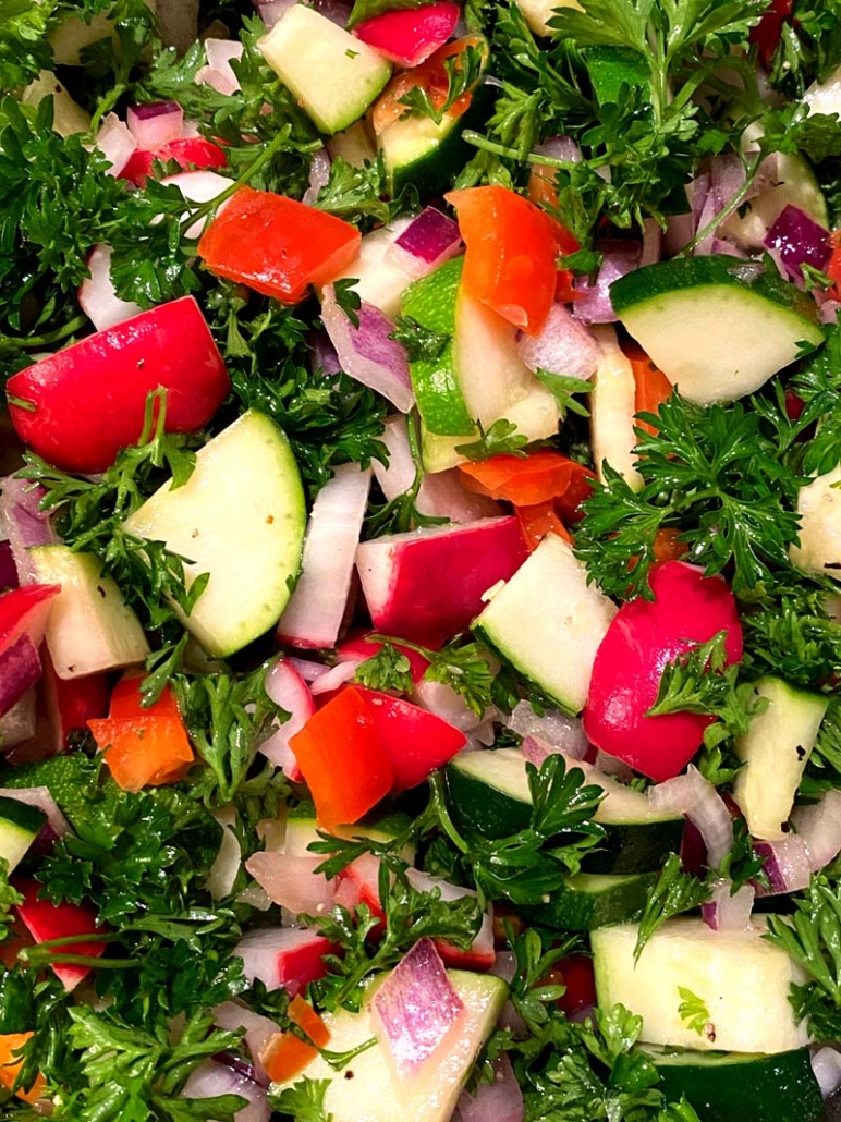 healthy low carb keto salad with zuchini and radish