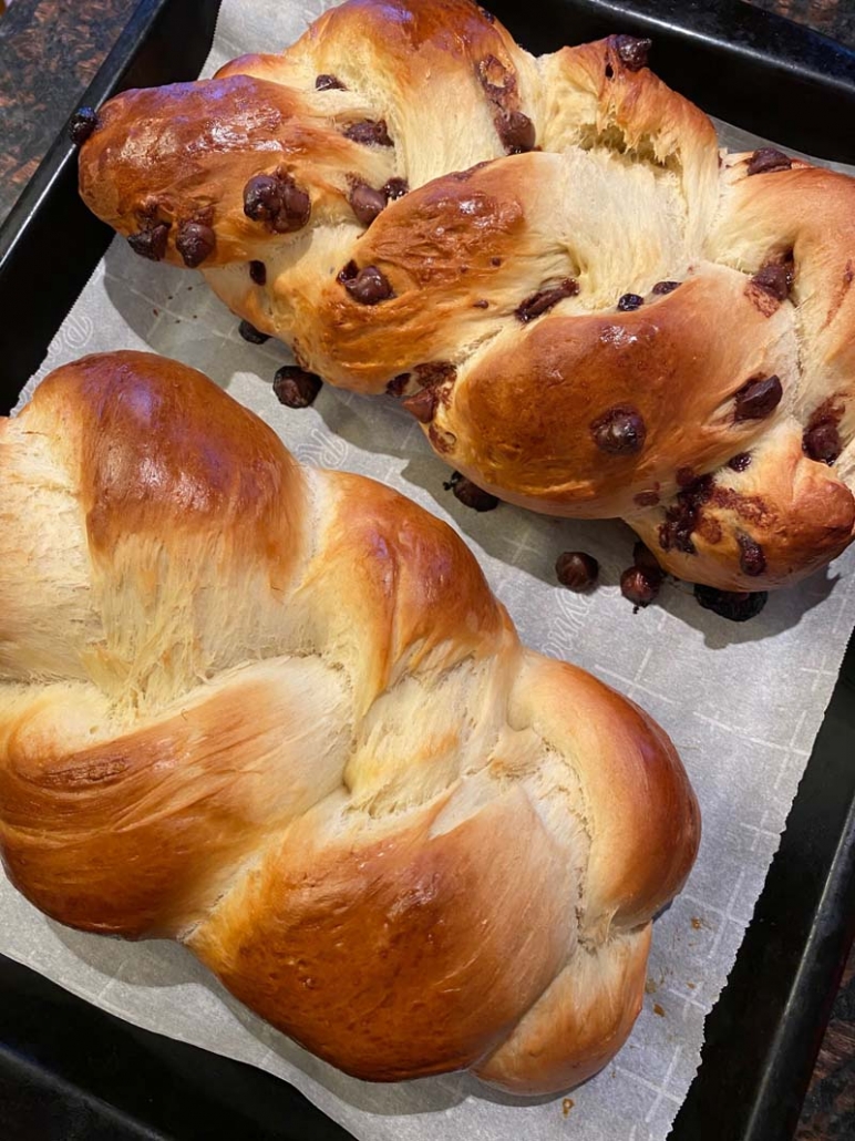 baked challah bread 