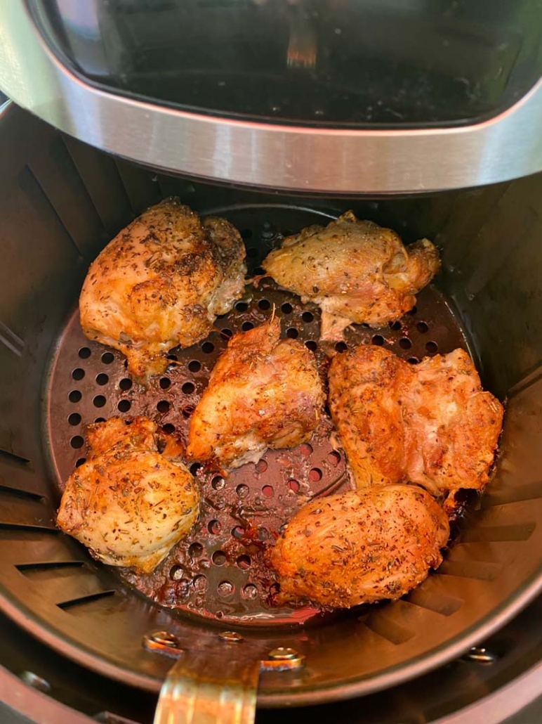 cooking chicken thighs in the air fryer 