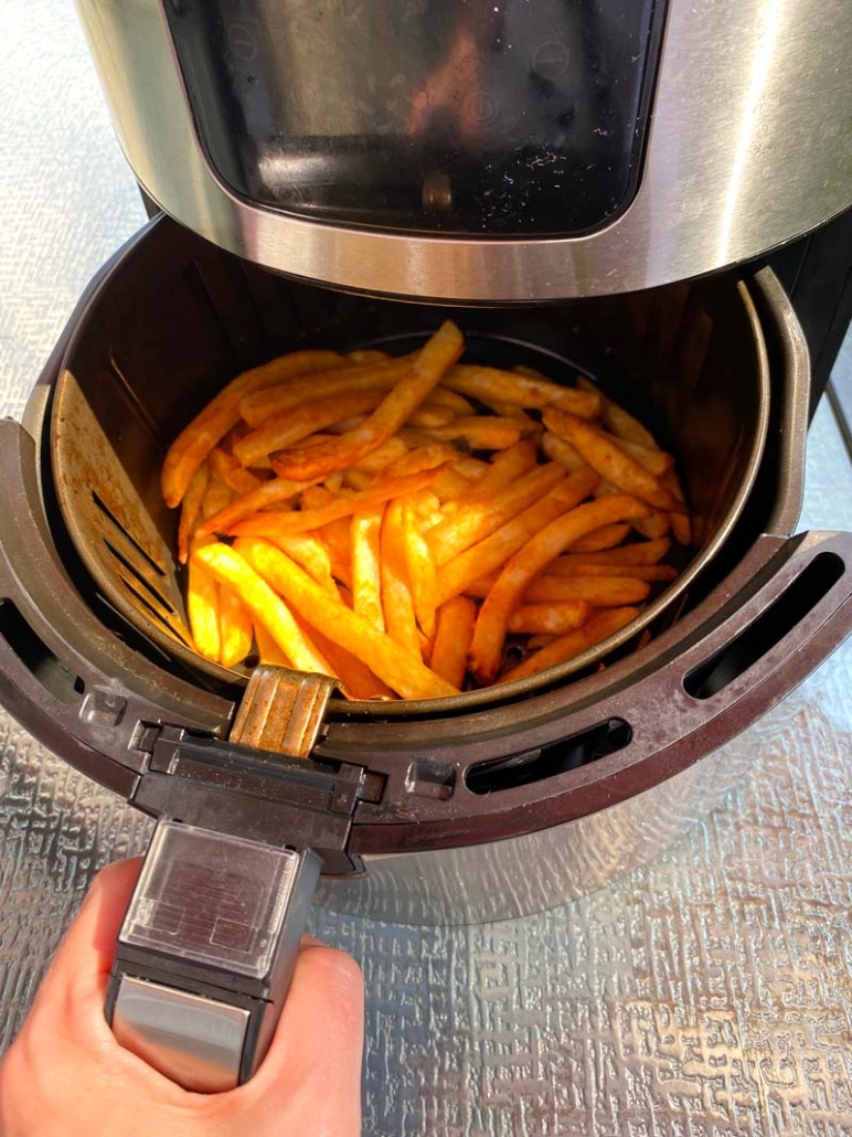 french fries in an air fryer 