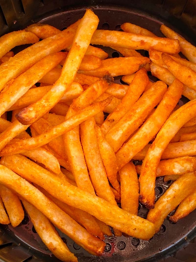 cooking frozen french fries in an air fryer 