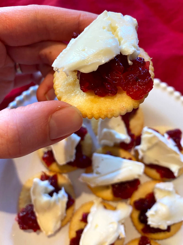 Cranberry Brie Ritz Cracker Bites Appetizer