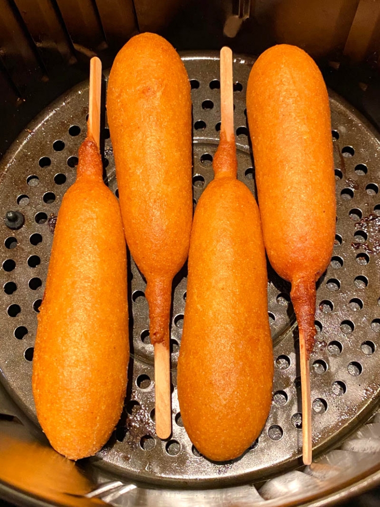 Air Fryer Frozen Corn Dogs