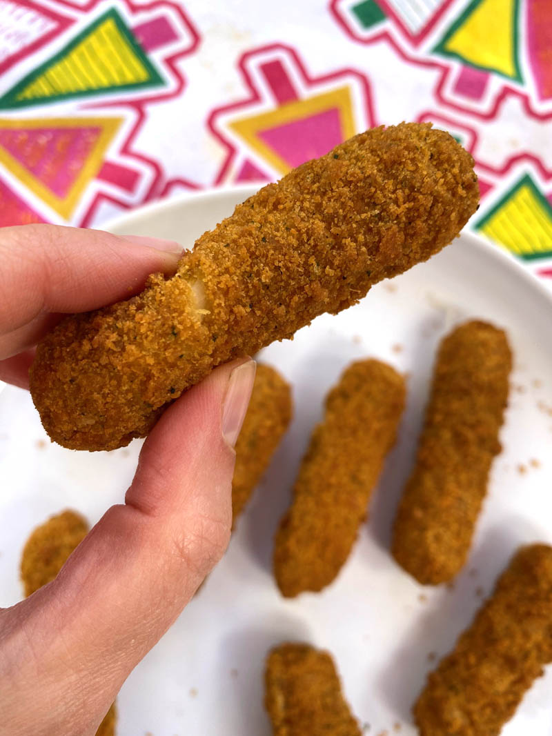 crispy air fried mozzarella sticks