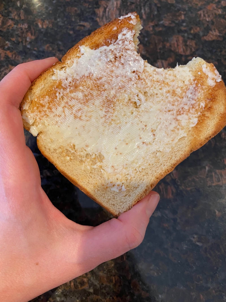 buttered toast 