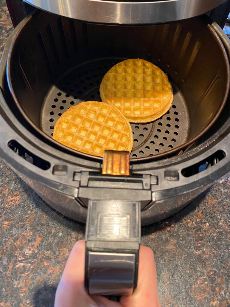 cooking frozen waffles in the air fryer 