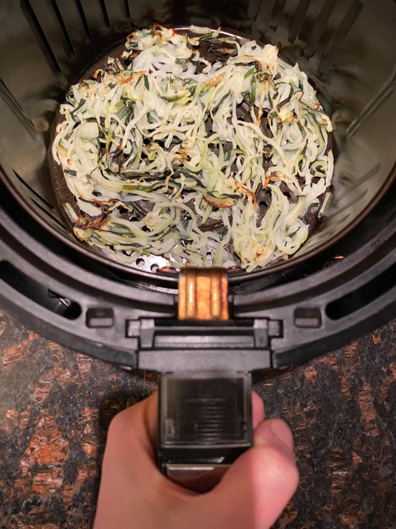 cooked zoodles in the air fryer 