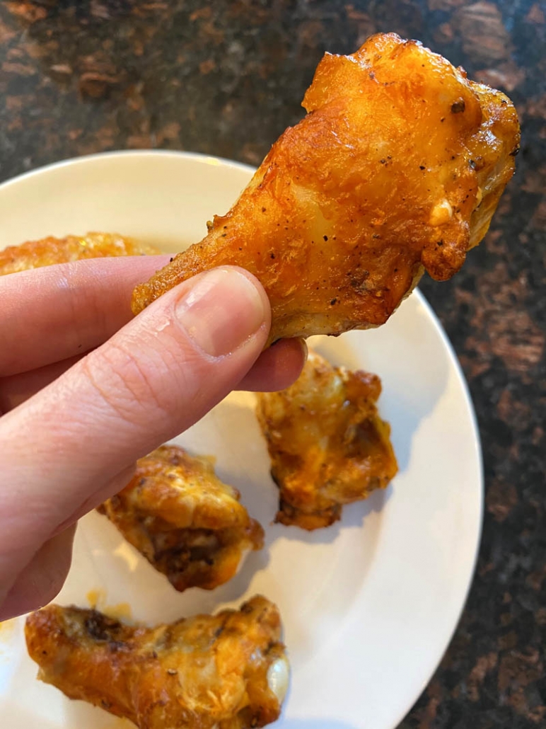 eating air fryer buffalo wings