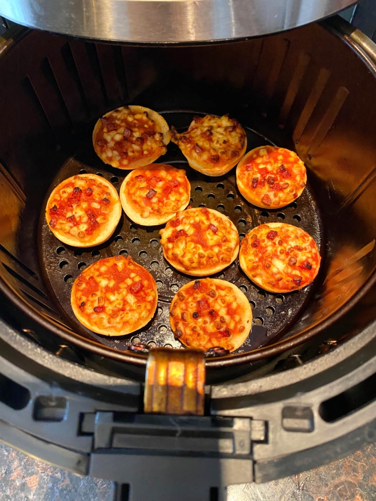 cheese and pepperoni bagel bites