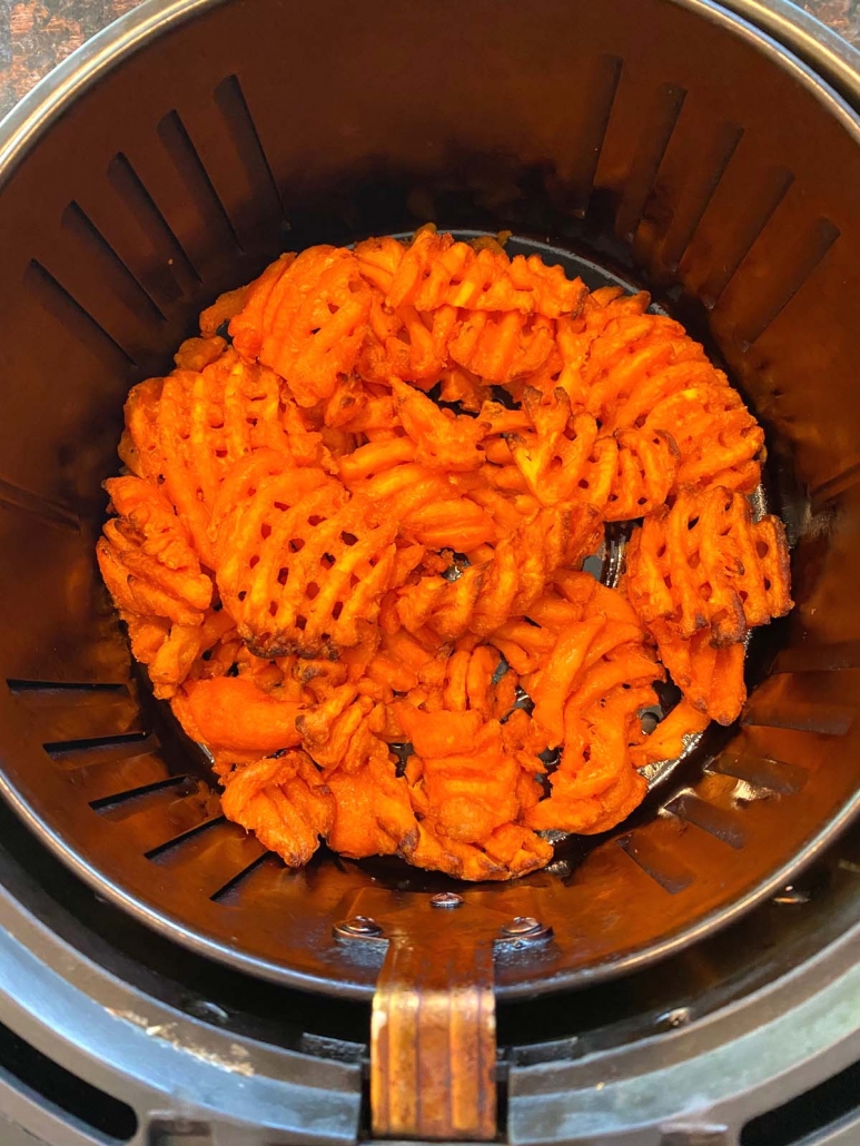 waffle cut fries in air fryer basket