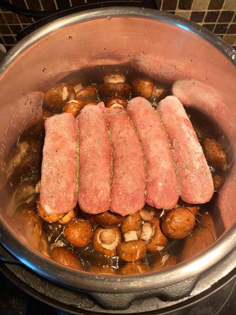 frozen italian sausages and mushrooms in the instant pot with seasoning