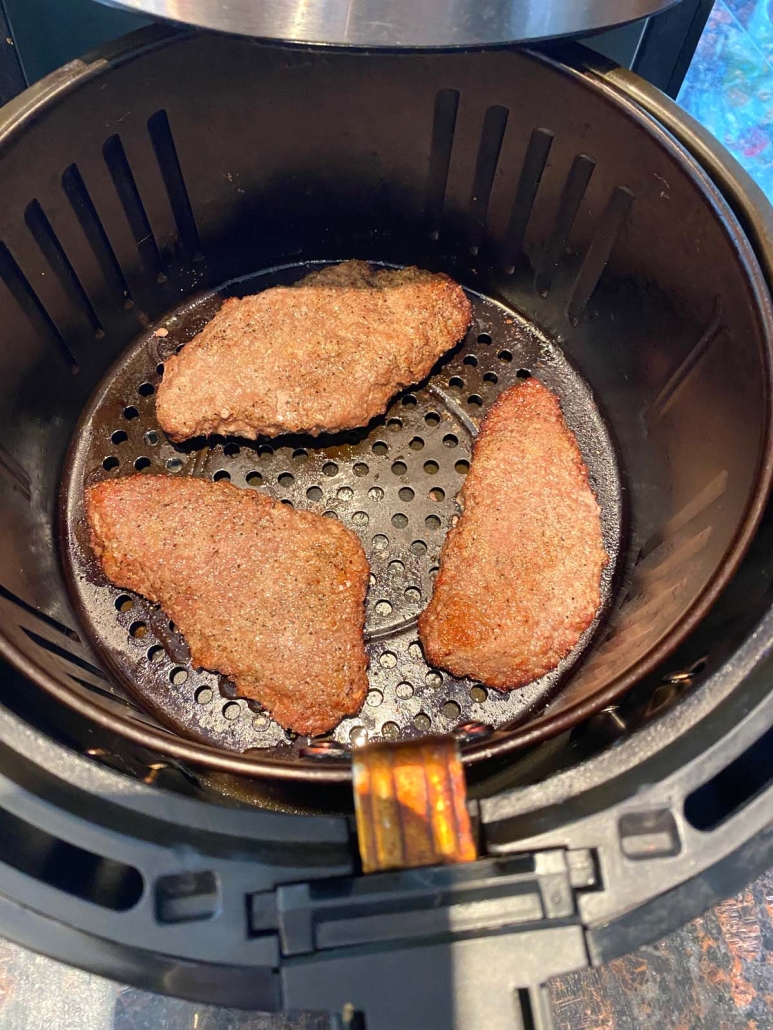 cube steak in the air fryer cooked