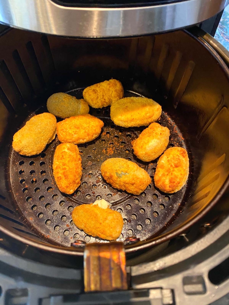 jalapeno poppers inside air fryer basket