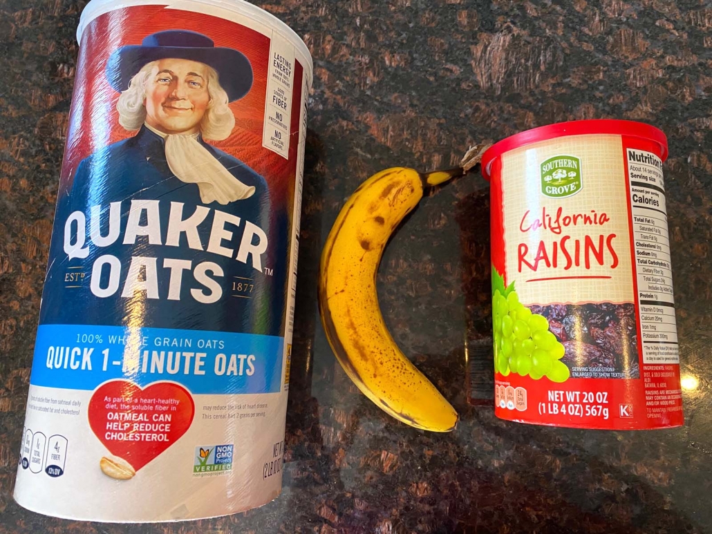 image of ingredients: 1 banana, quaker oats container, and raisin container