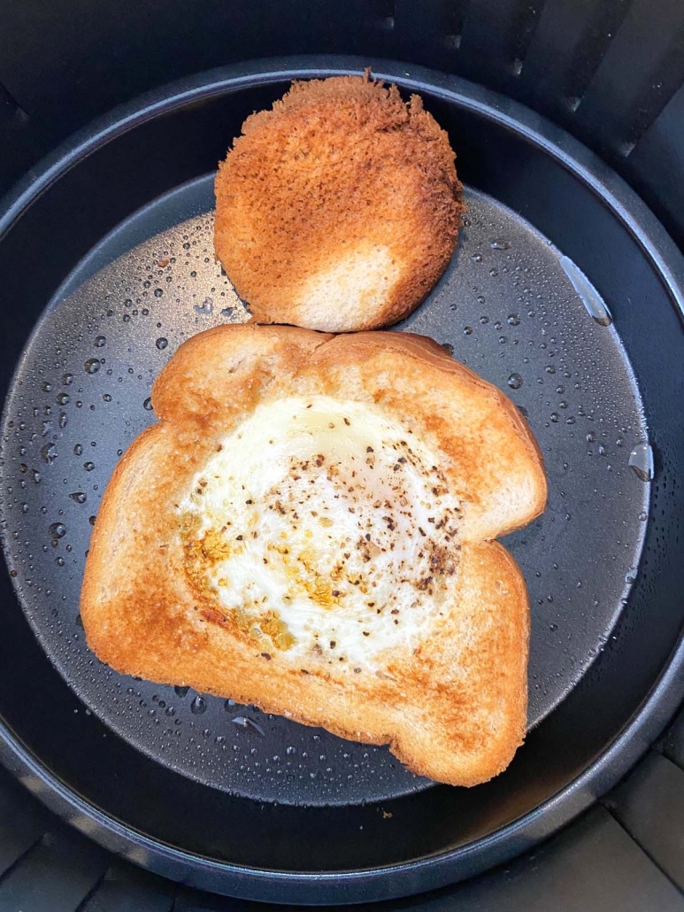 close up view of egg in a hole toast in the air fryer