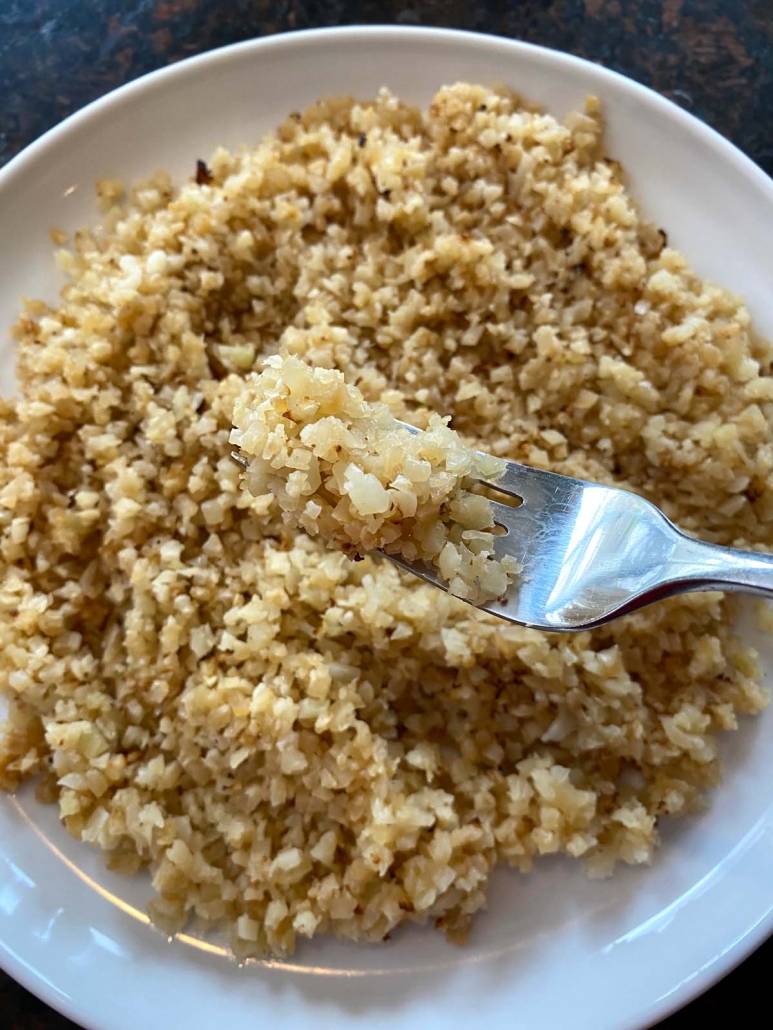 plated cooked cauliflower rice