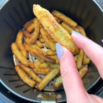 Air Fryer Frozen Zucchini Fries (7)