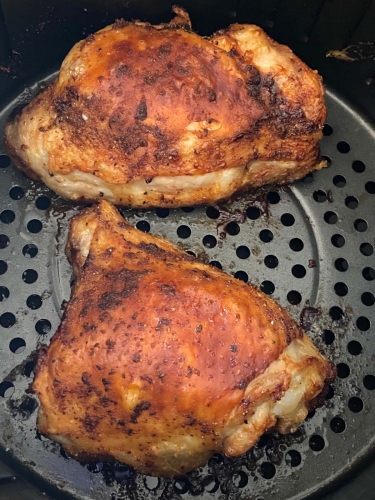 Air Fryer Bone-In Chicken Thighs (4)