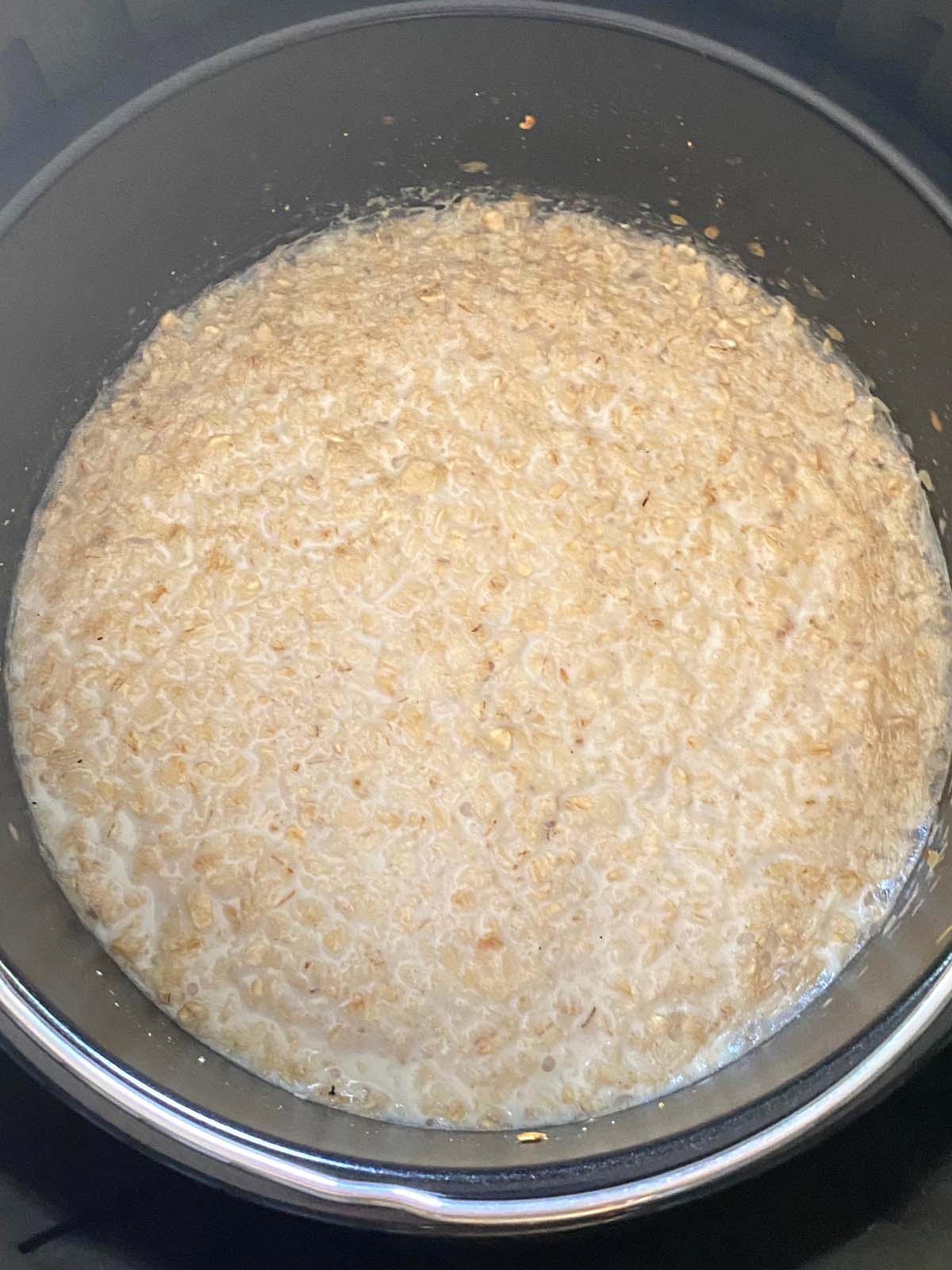 Cooked oatmeal in an air fryer.