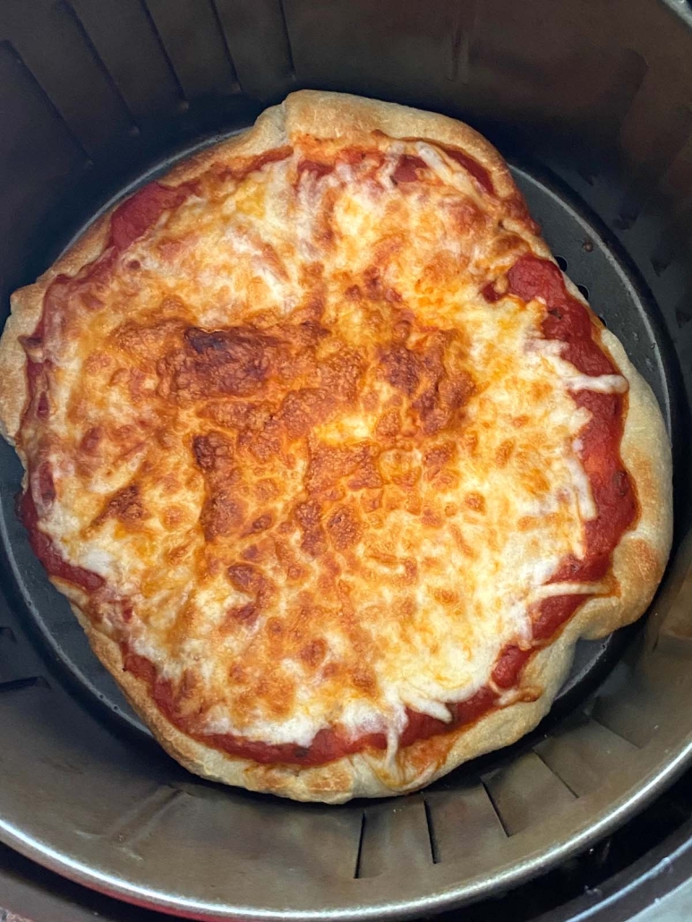 cooked pizza in air fryer