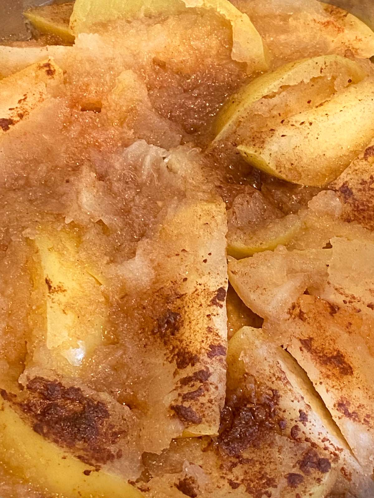 Cooked cinnamon apples.