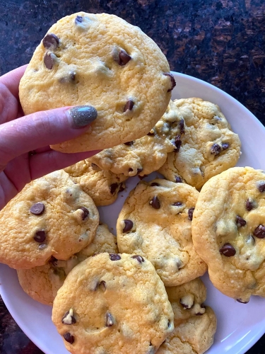 Yellow Cake Mix Cookies With Chocolate Chips (8)