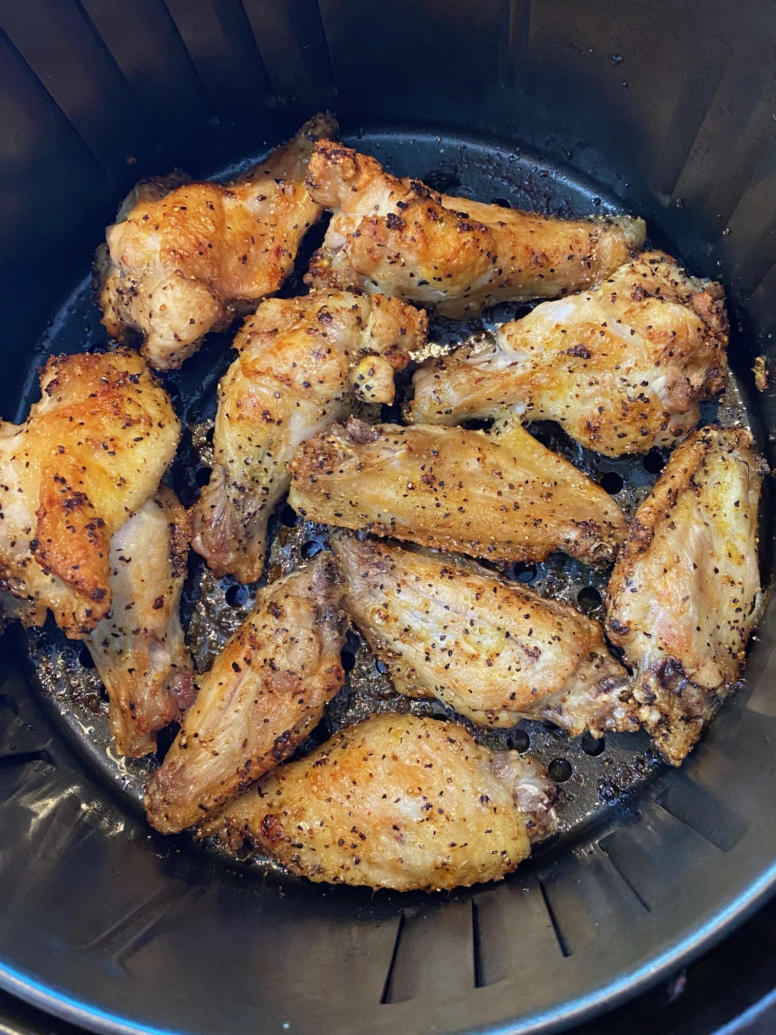 Air-Fryer Lemon-Pepper Chicken Wings