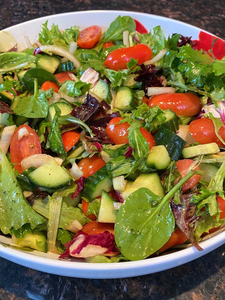 crunchy and flavorful Spring Mix Salad