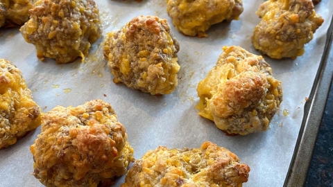 breakfast sausage balls bisquick