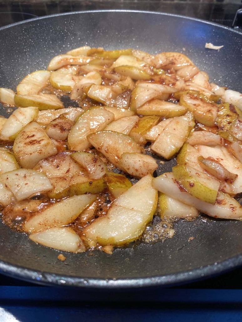 sautéed pears in skillet