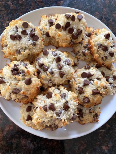 Coconut Chocolate Chip Macaroons (8)
