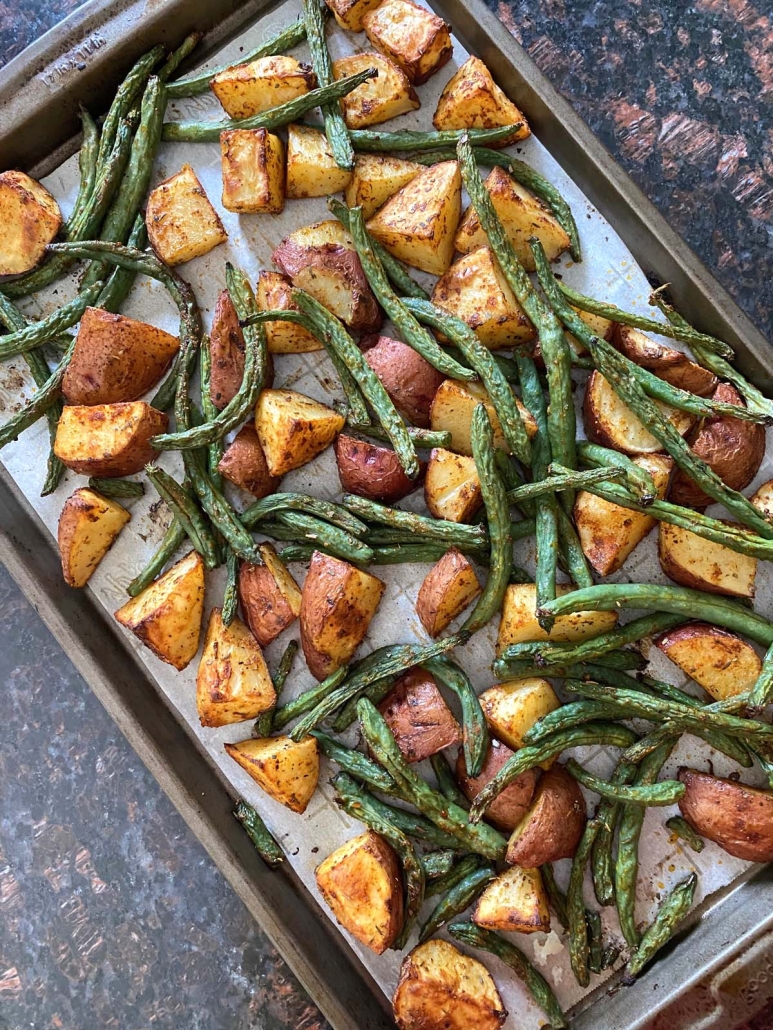 seasoned potatoes and green beans cooked in the oven