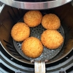 Air Fryer Frozen Lobster Cakes (7)