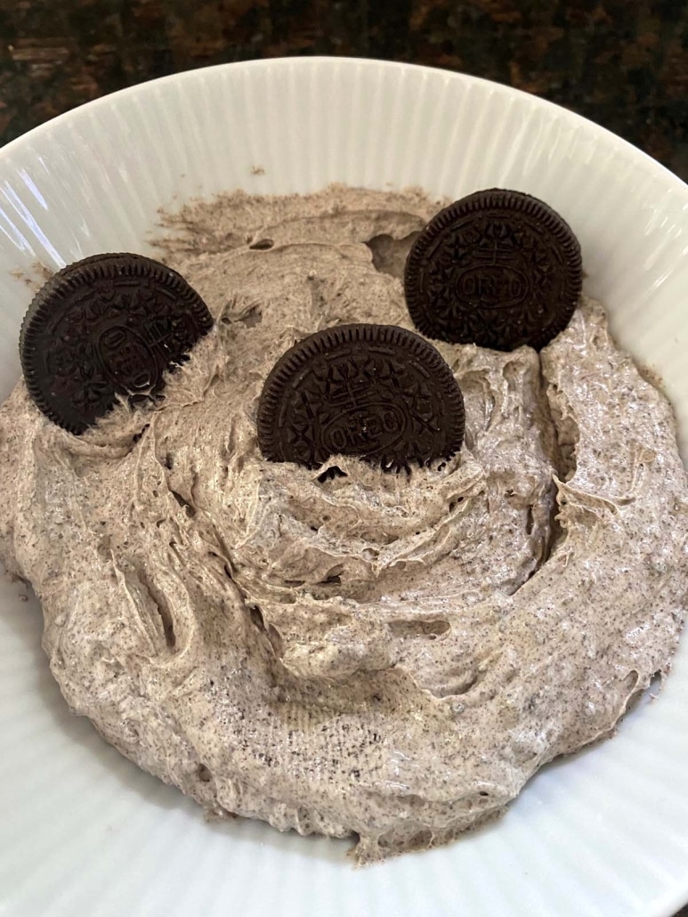 Oreo cookie in creamy Oreo Dip
